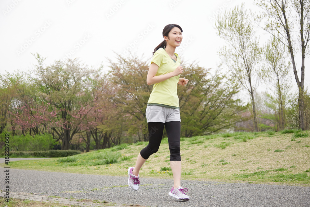 女性　ランニング