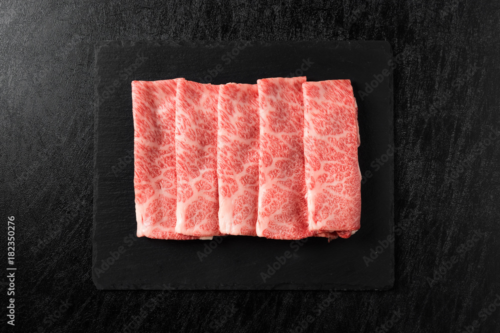 黒毛和牛の霜降り肉The finest Kyushu Japanese beef