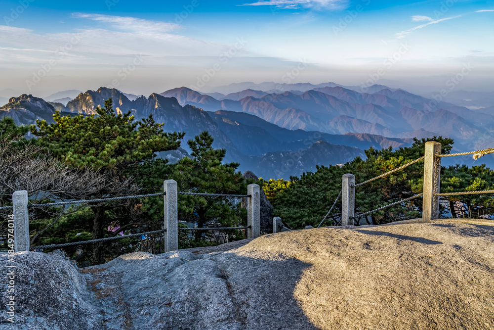 中国黄山山清水秀