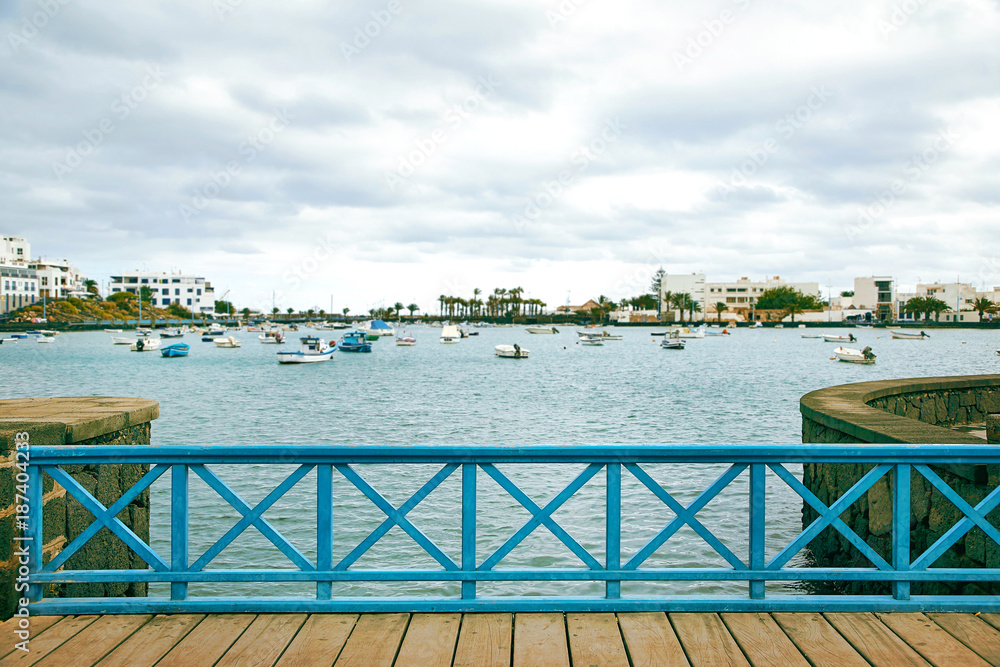 Arrecife Charco de San Gines湖的渔船