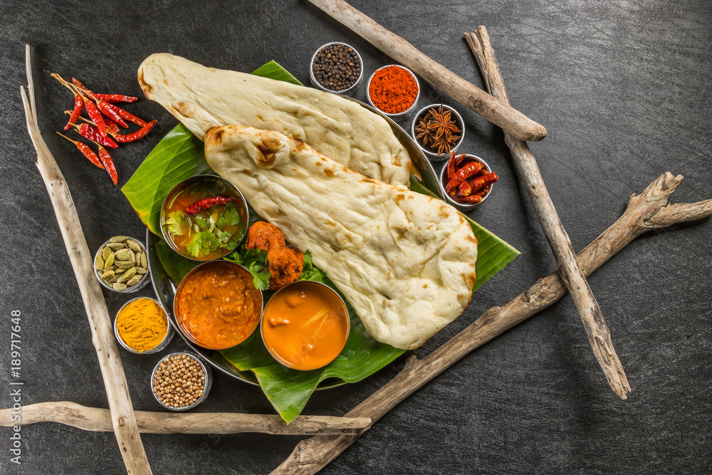 一般的なインドカレー　Typical Indian curry set