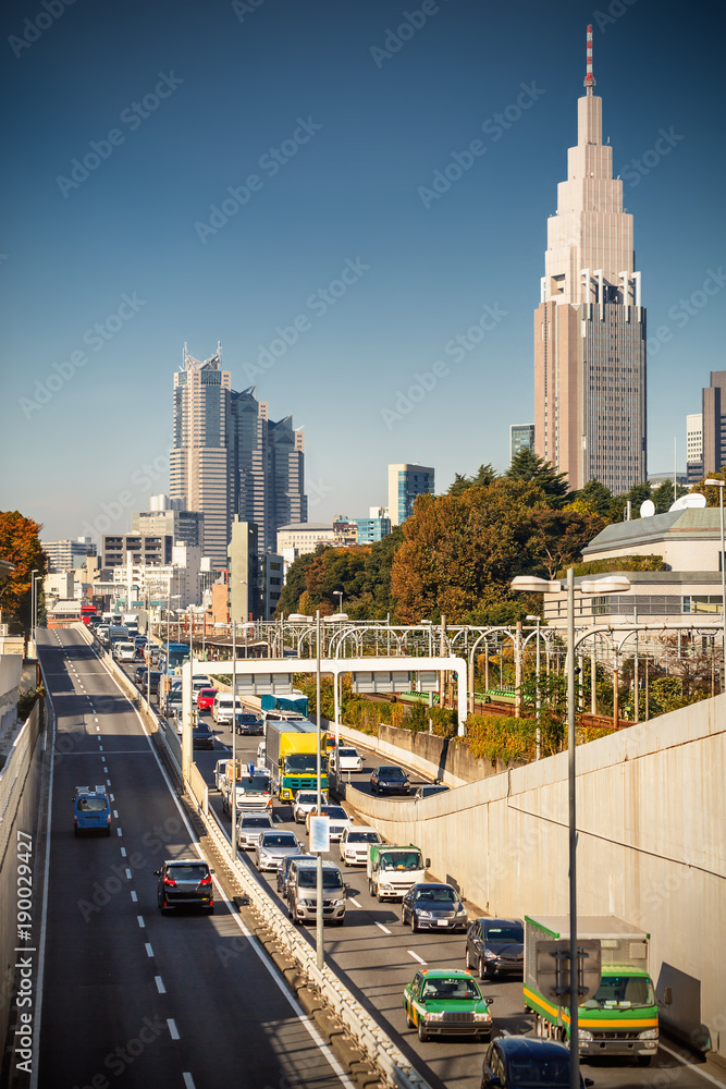 渋滞中の高速道路