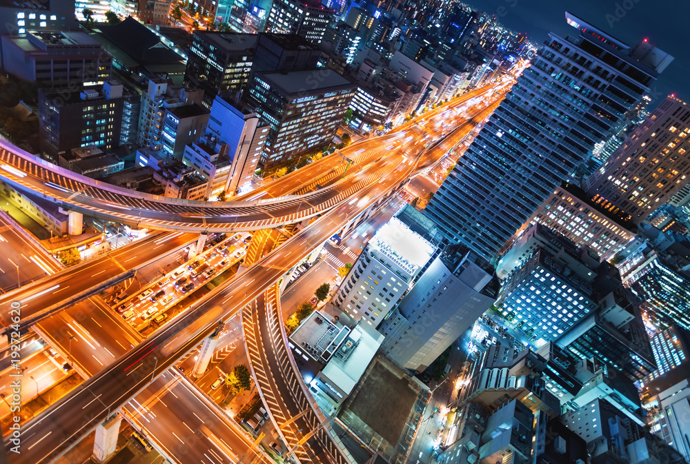 日本大阪一处大型公路交叉口鸟瞰图