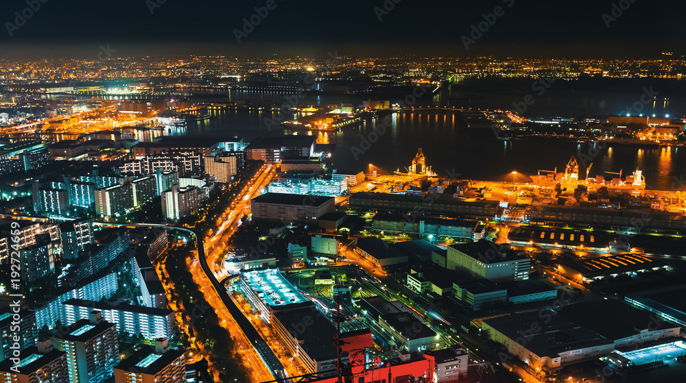 大阪湾港区夜间鸟瞰图