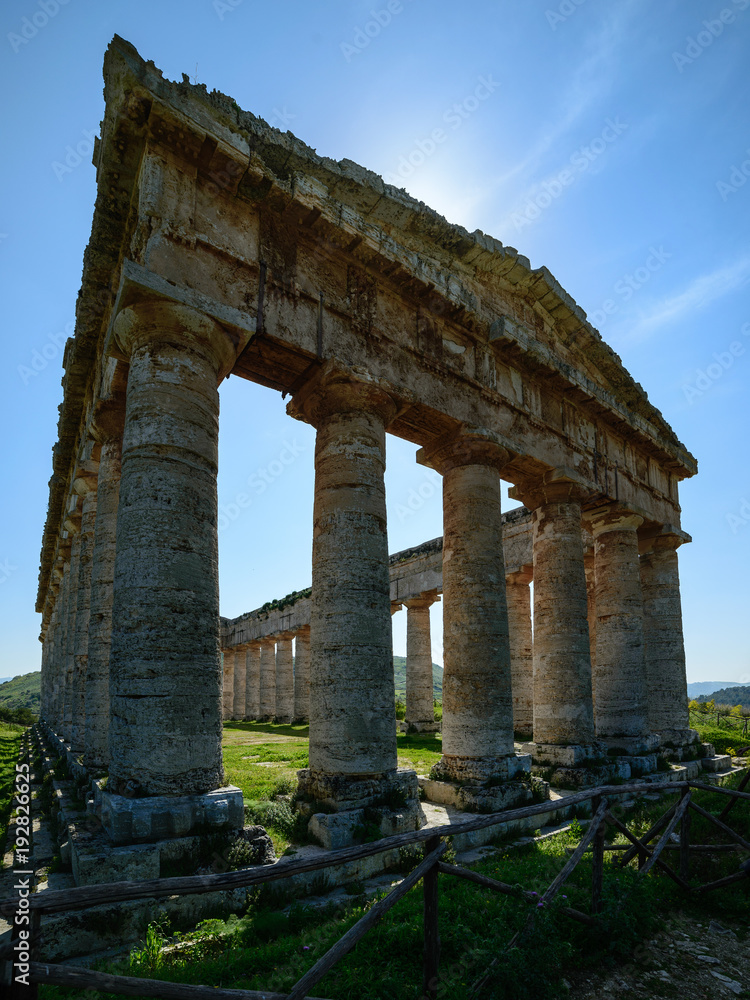 Antyczna świątynia w Segesta, Sycylia, Włochy