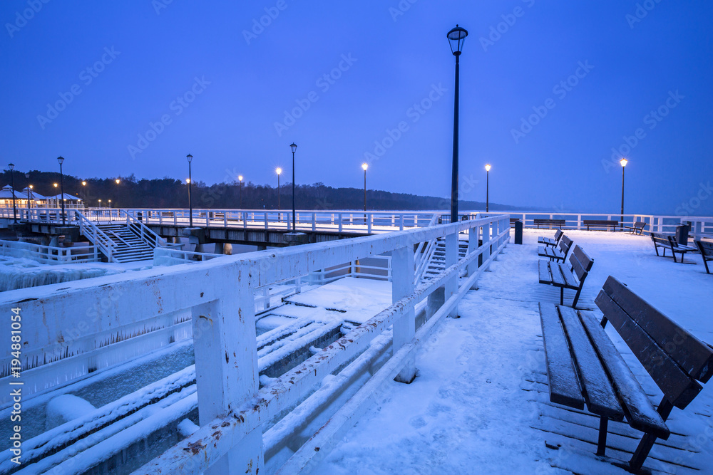 波兰格但斯克波罗的海的雪地码头