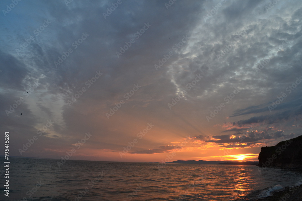 ciel, coucher de soleil,rocher,Gaspésie,sun,soleil,travel,river,trees,paysage,saule,mer,fleur,médita