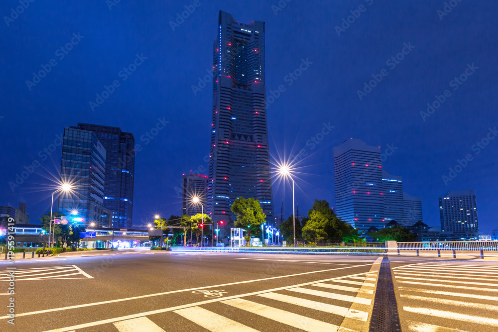 日本横滨市夜晚的城市景观