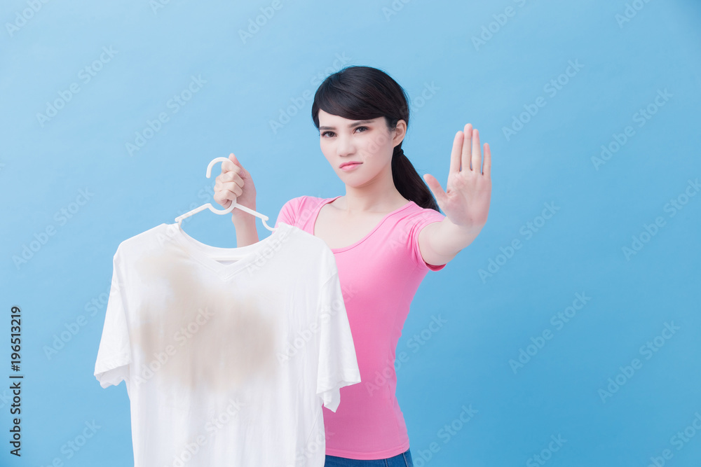 woman with dirty shirt