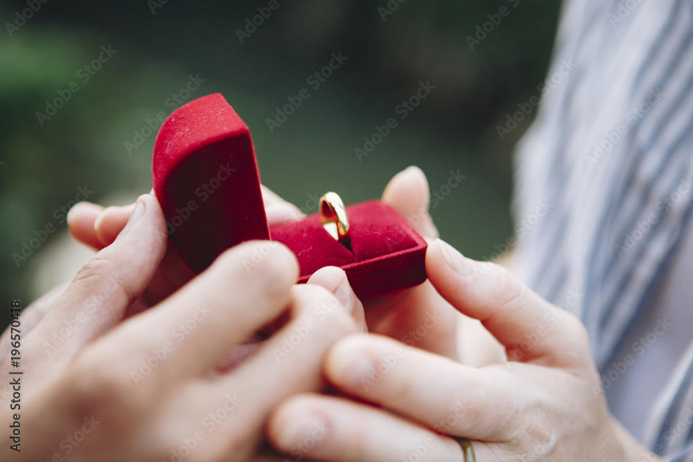 Man proposing to his girlfriend