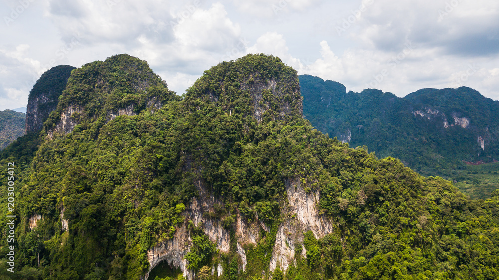 泰国甲米山脉鸟瞰景观