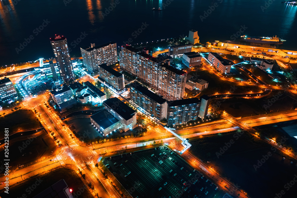 大阪湾港区夜间鸟瞰图