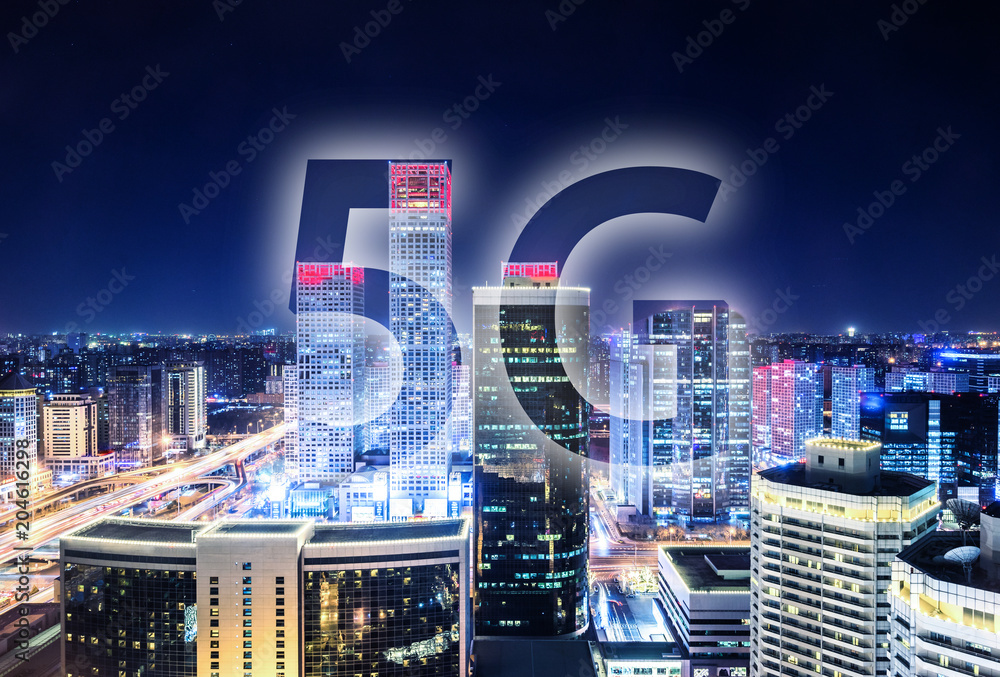 具有城市天际线的5G网络无线系统