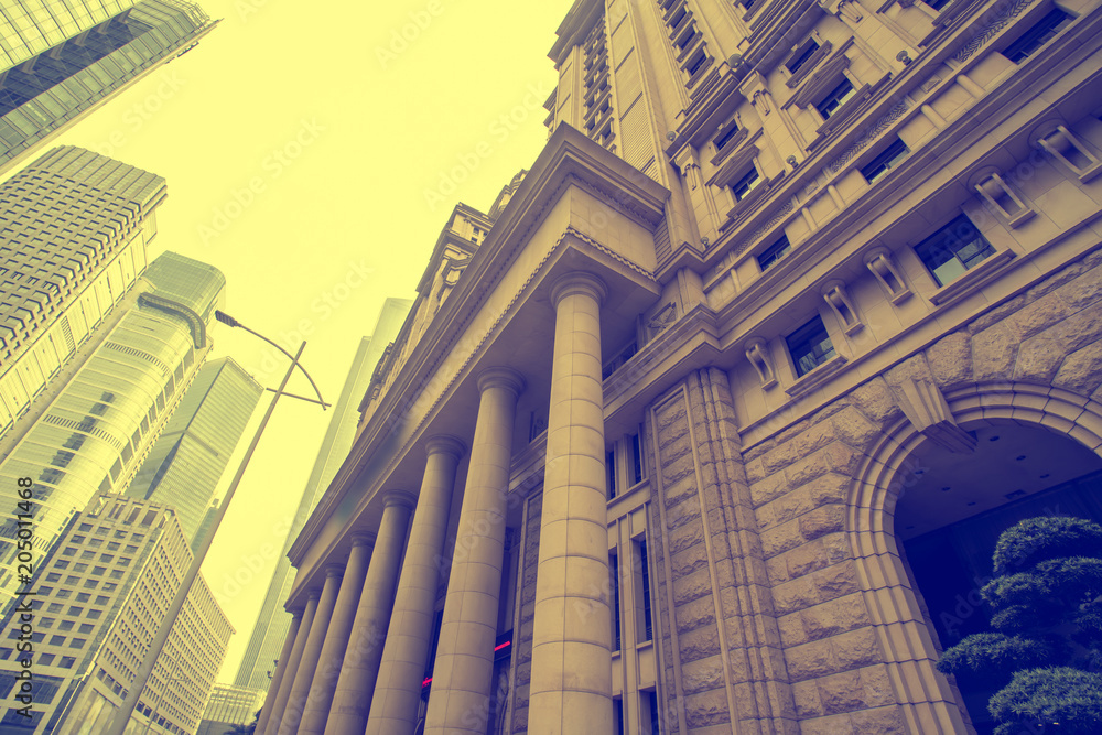 Skyscrapers are low - angle views in Chinese cities 。