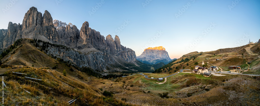 意大利多洛米蒂景观-Sassolungo Langkofel