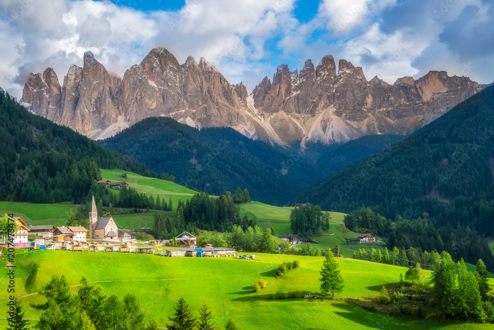 Santa Maddalena-Dolomites，意大利景观