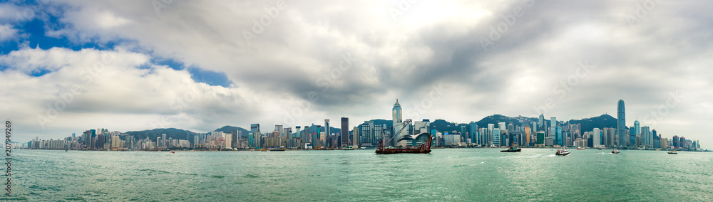 香港维多利亚港白天