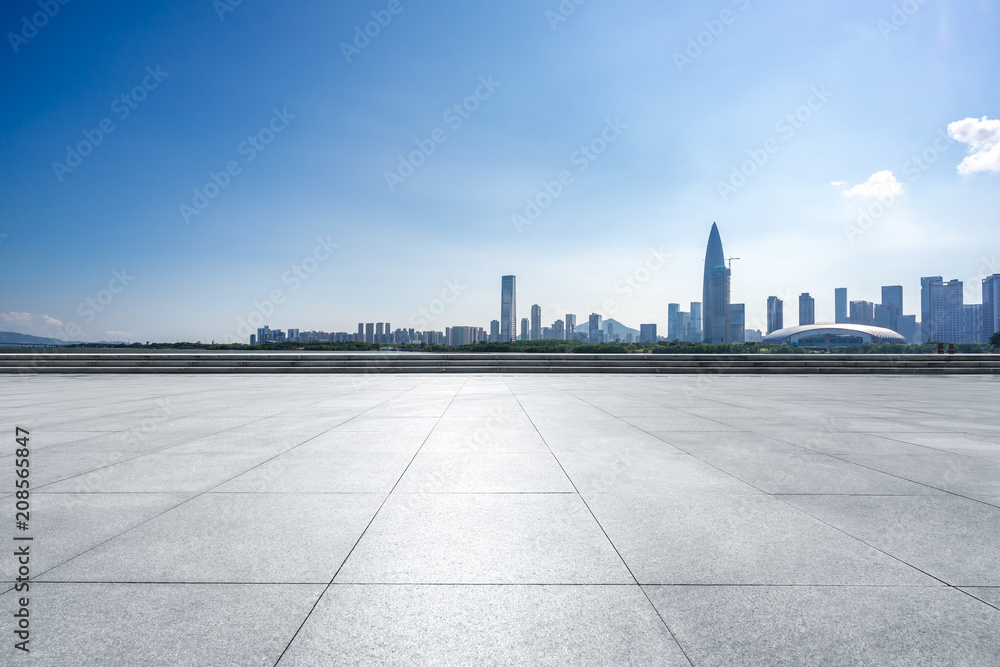 空广场的城市天际线