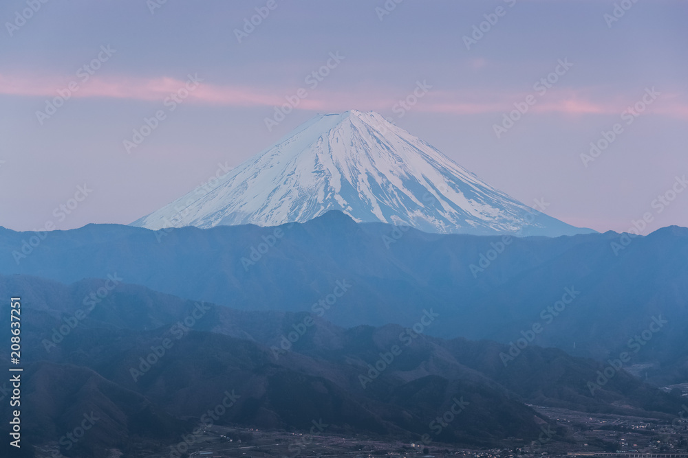 富士山顶，春日日出