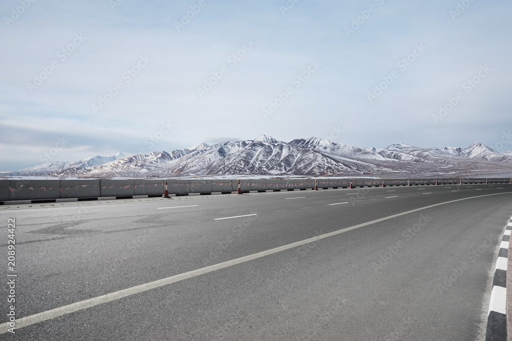 empty asphalt road with landscape