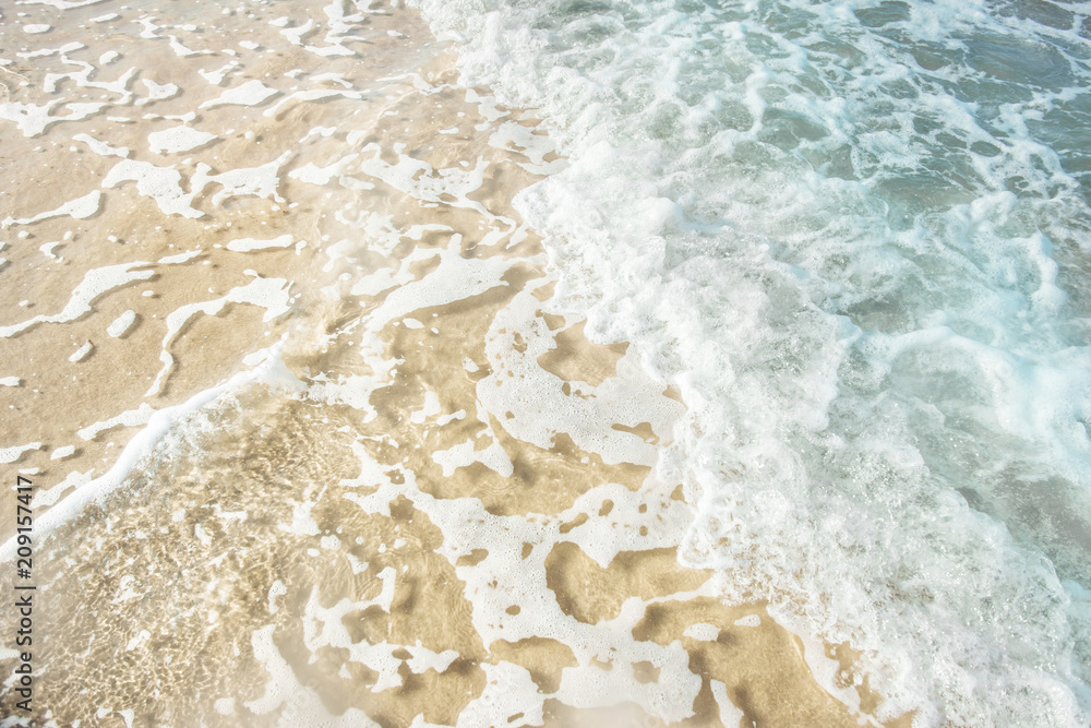 海水清澈的热带海滩