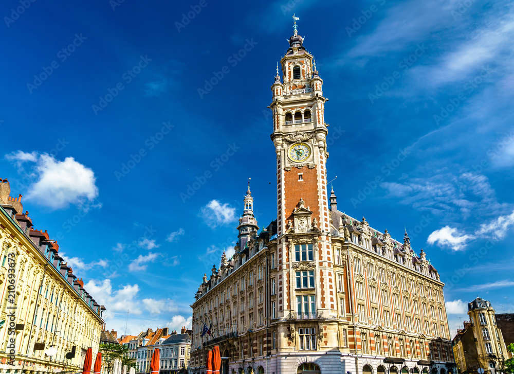 Belfry of the Chamber of Commerce。法国里尔的一座历史建筑