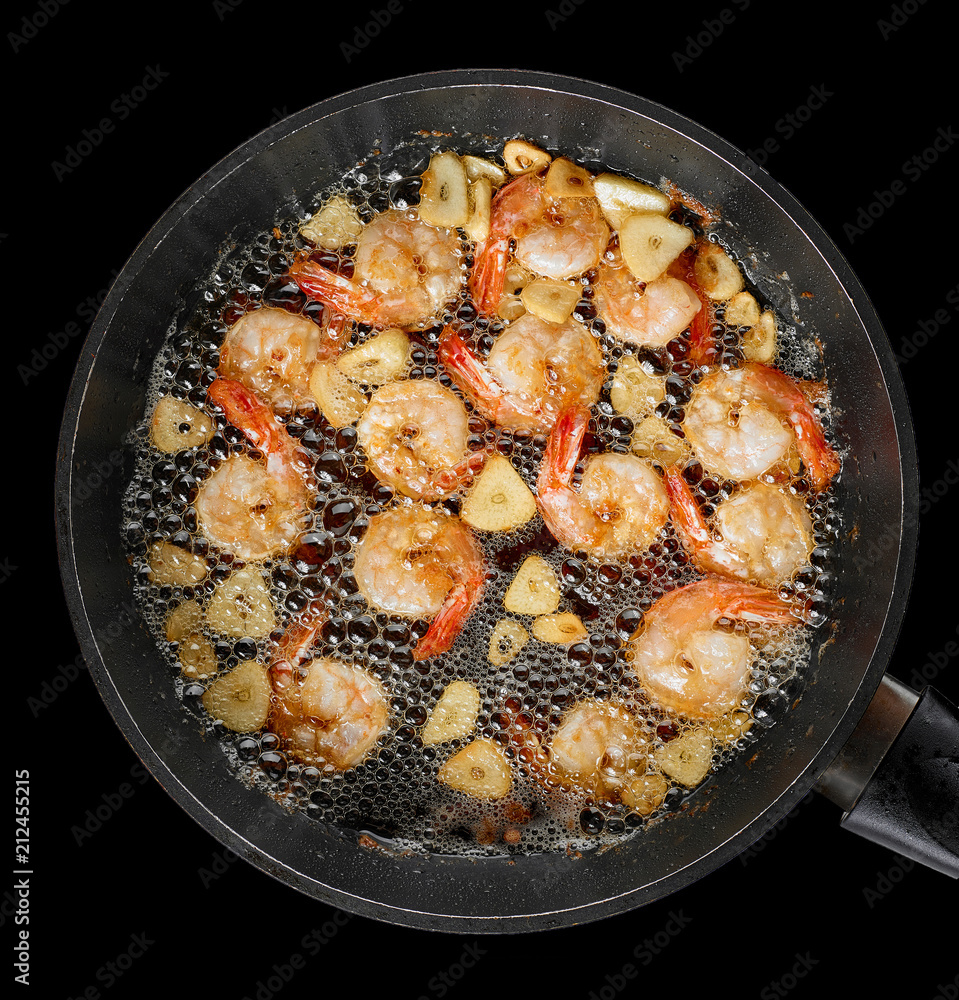 frying garlic prawns