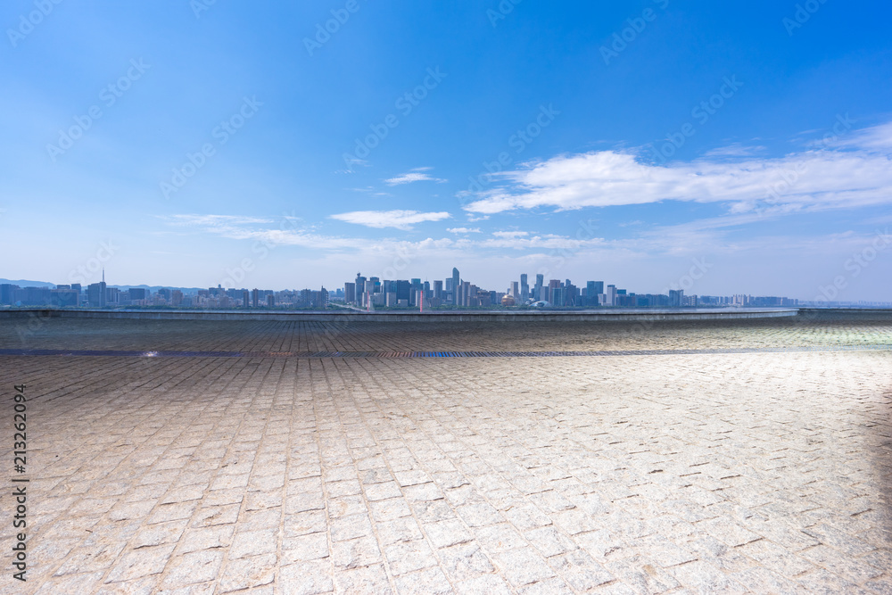 城市天际线全景