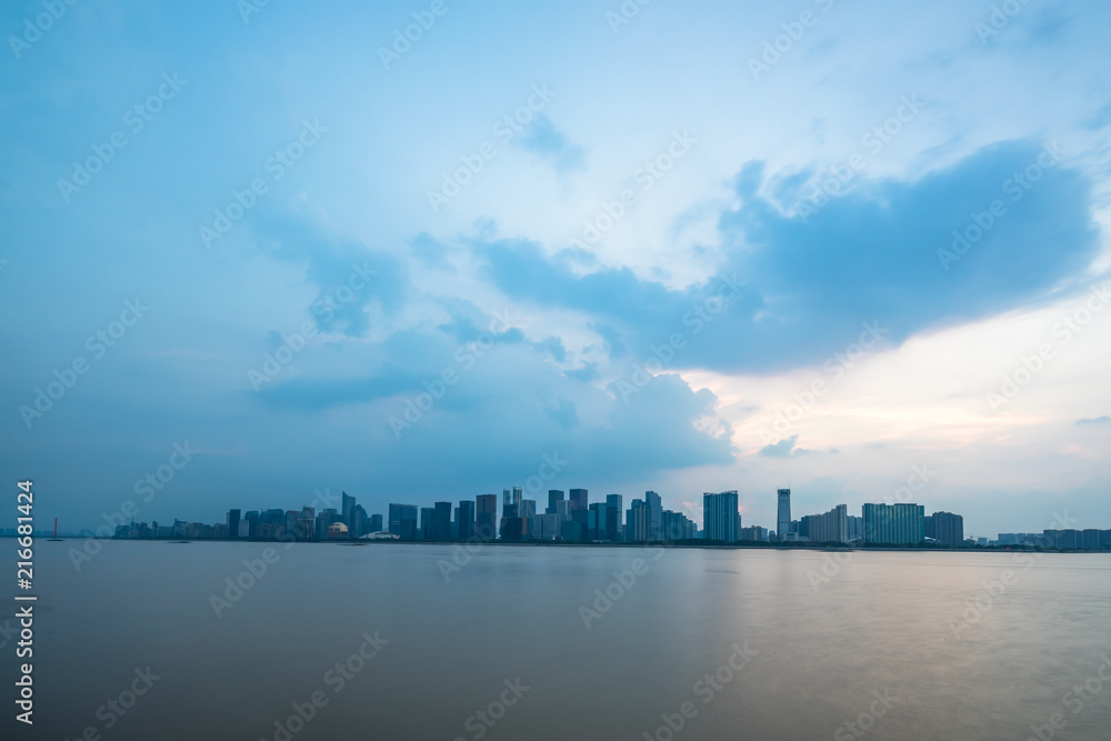 中国杭州城市天际线全景