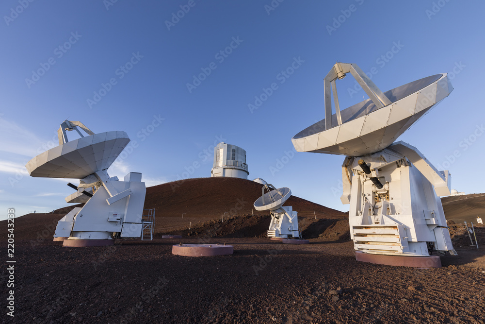 夏威夷大岛Mauna Kea Smithsonian亚毫米阵列：