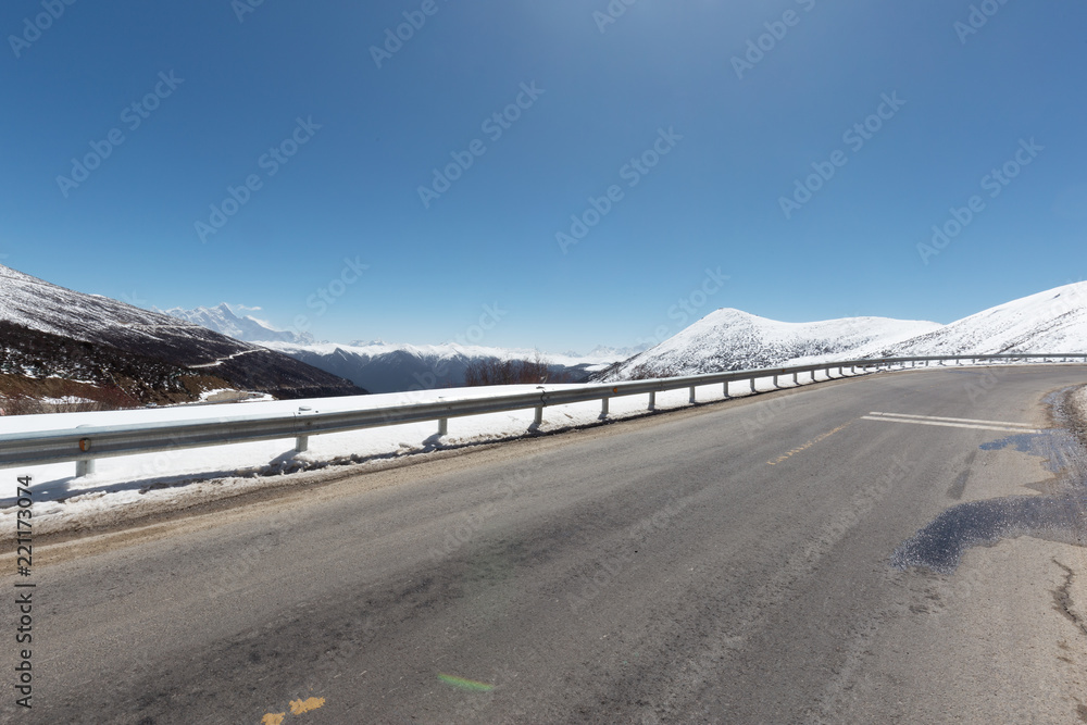 空山路