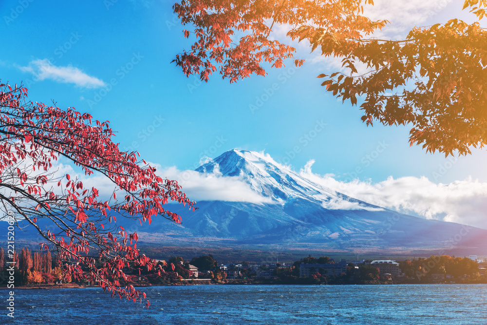 日本秋色富士山