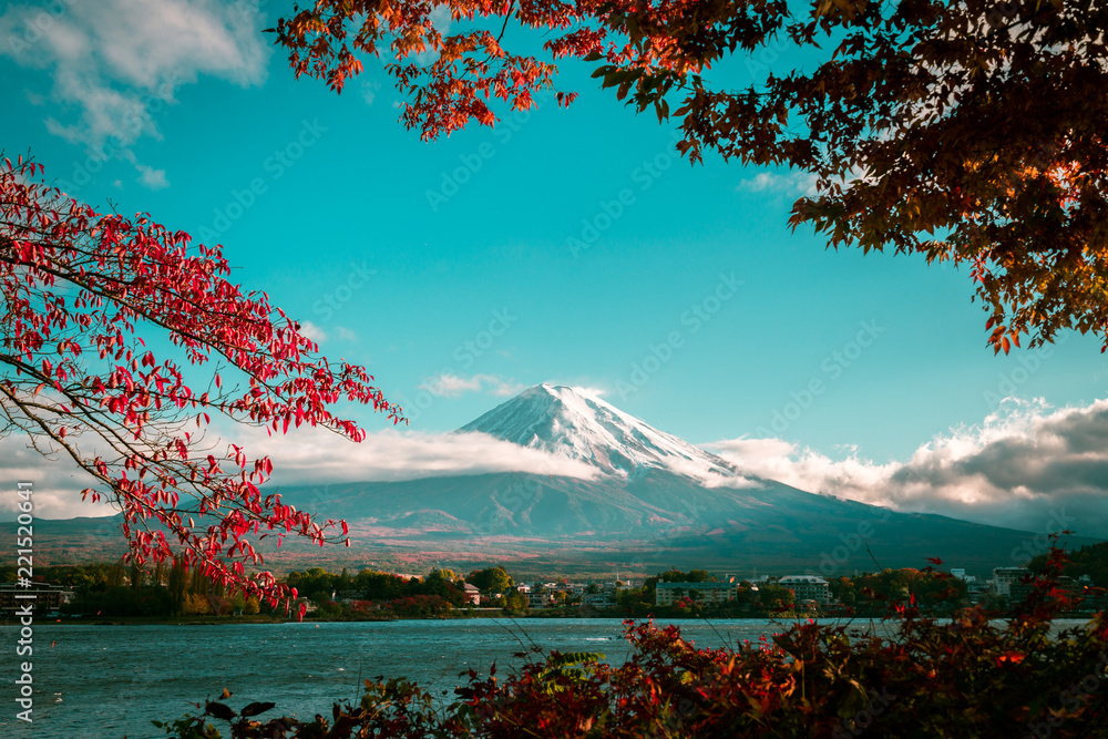 日本秋色富士山