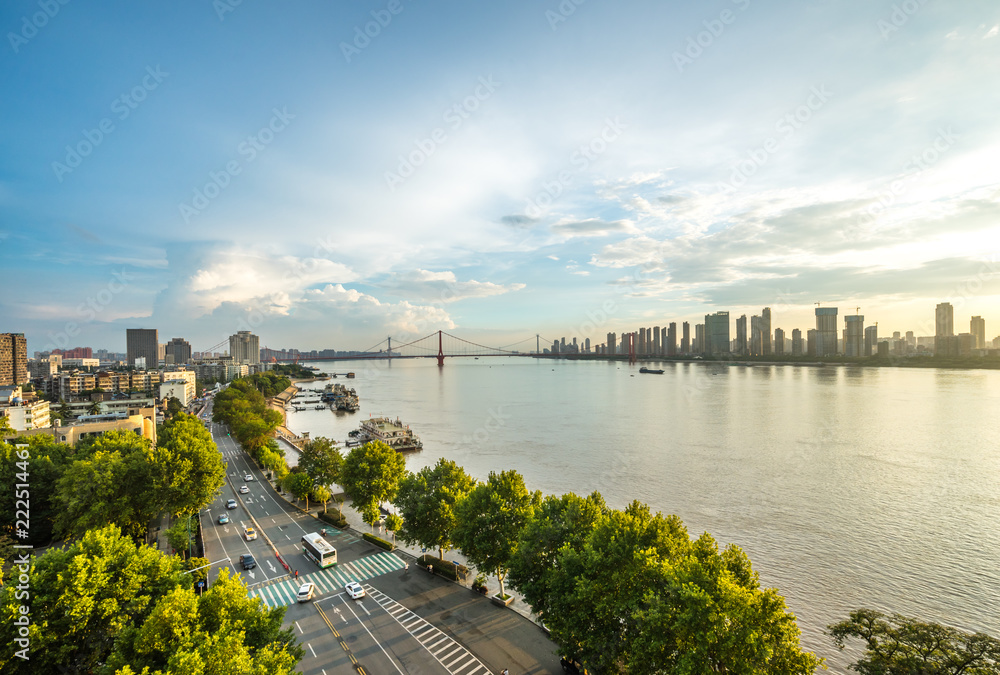 中国杭州城市天际线全景