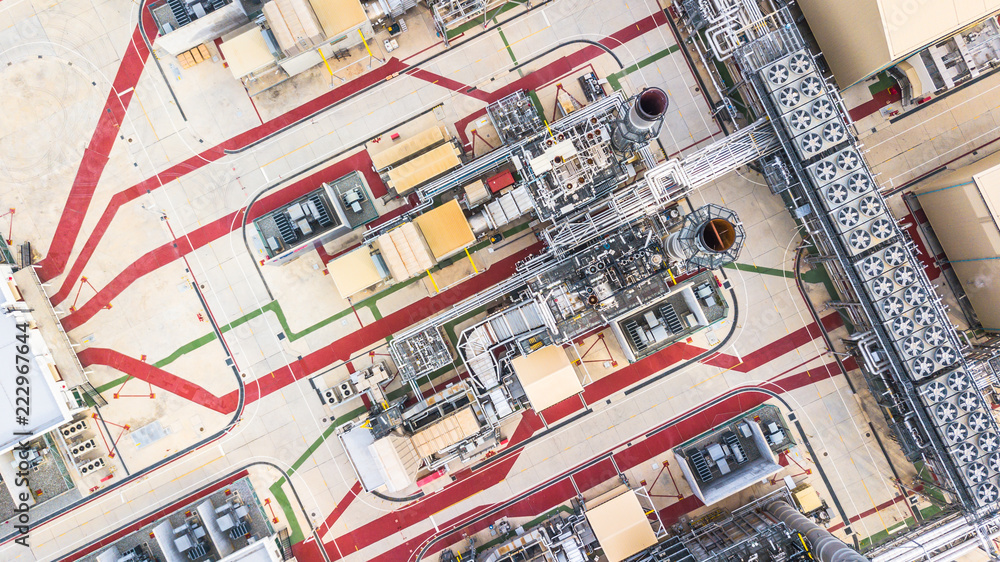 鸟瞰发电厂支持所有石油和天然气炼油厂形成工业区。