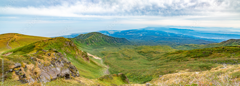 初秋の山