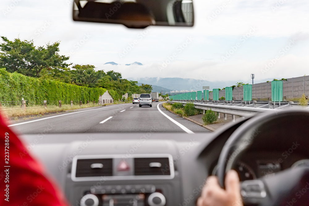 高速道路の景色