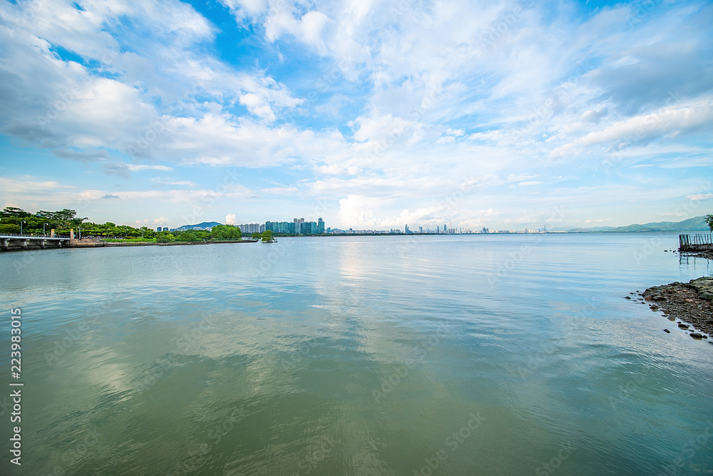 深圳湾公园海滩风光