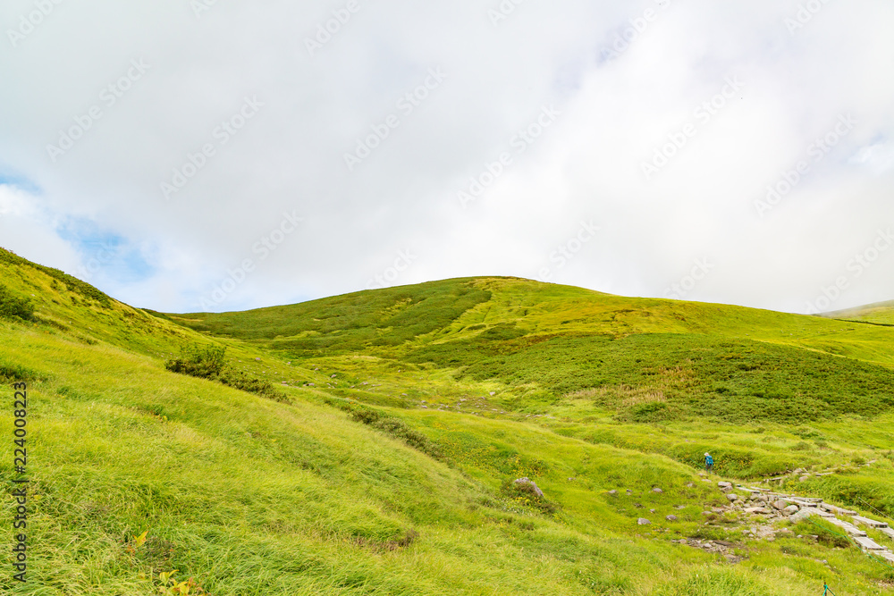 初秋の登山道　山形県月山