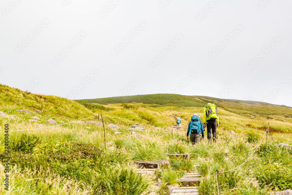 初秋の登山道　山形県月山