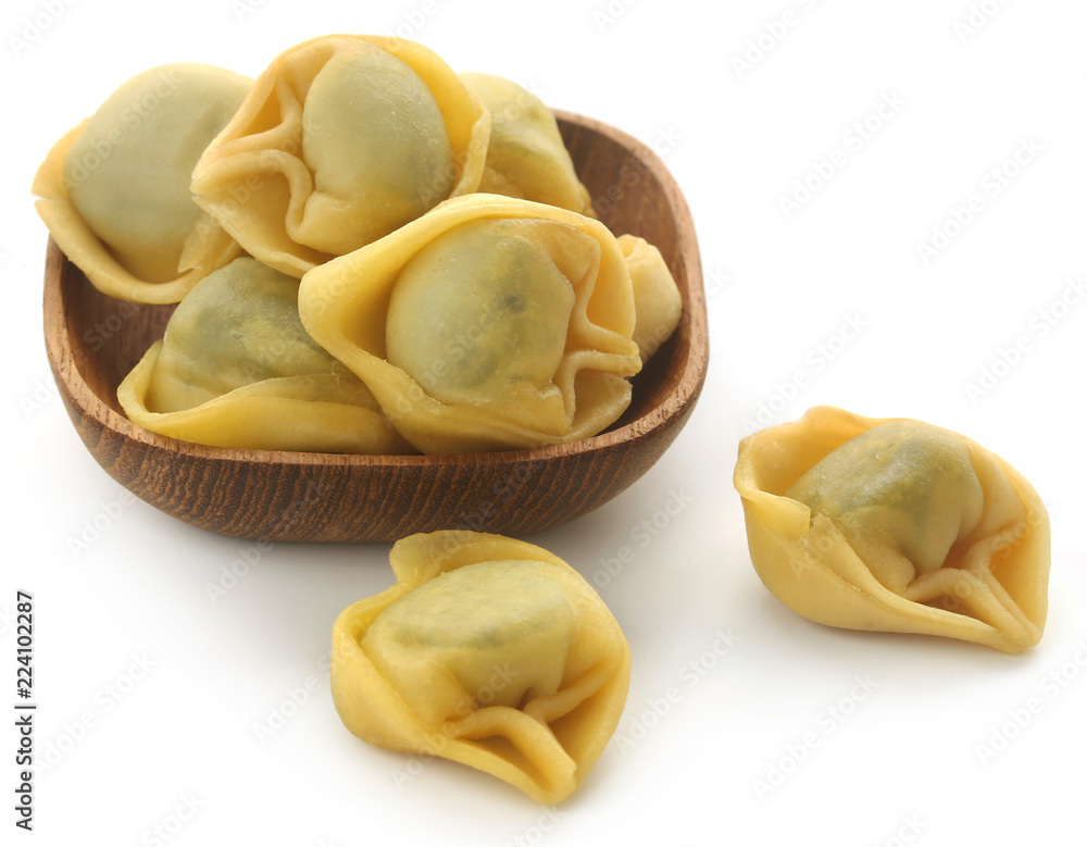 意大利菠菜制成的Tortelloni