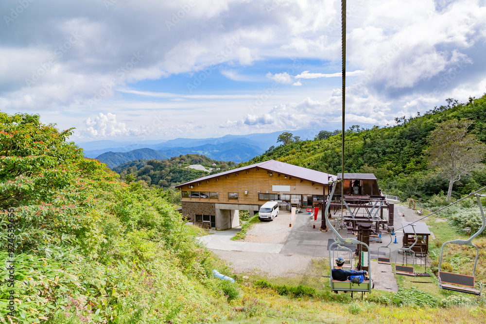 高原のリフト　月山