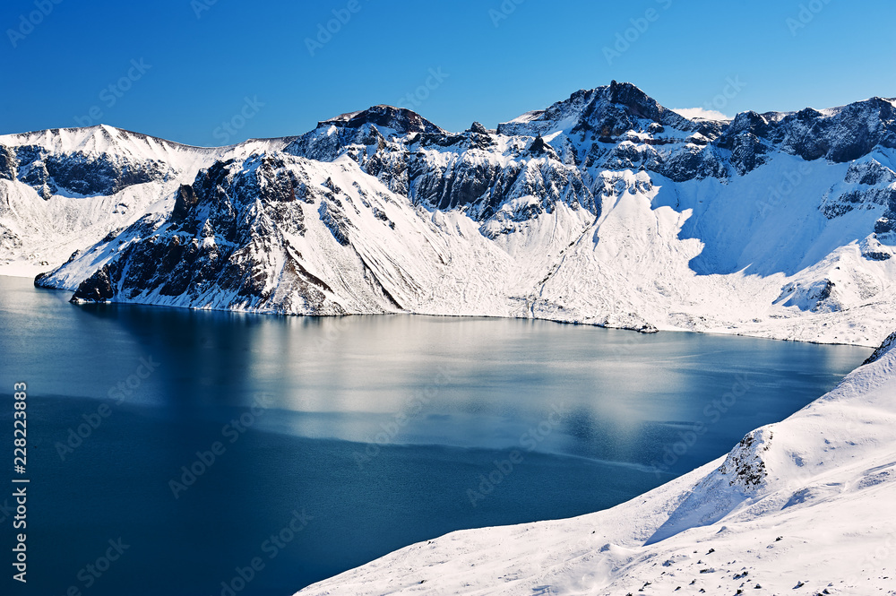 Heaudio-videoen Pool of Changbai mountain of China.