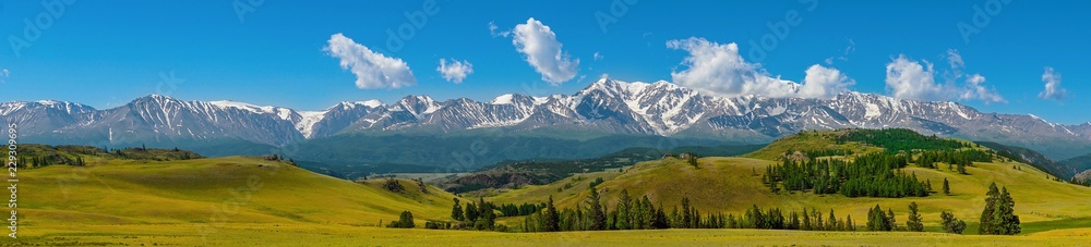 山脉全景