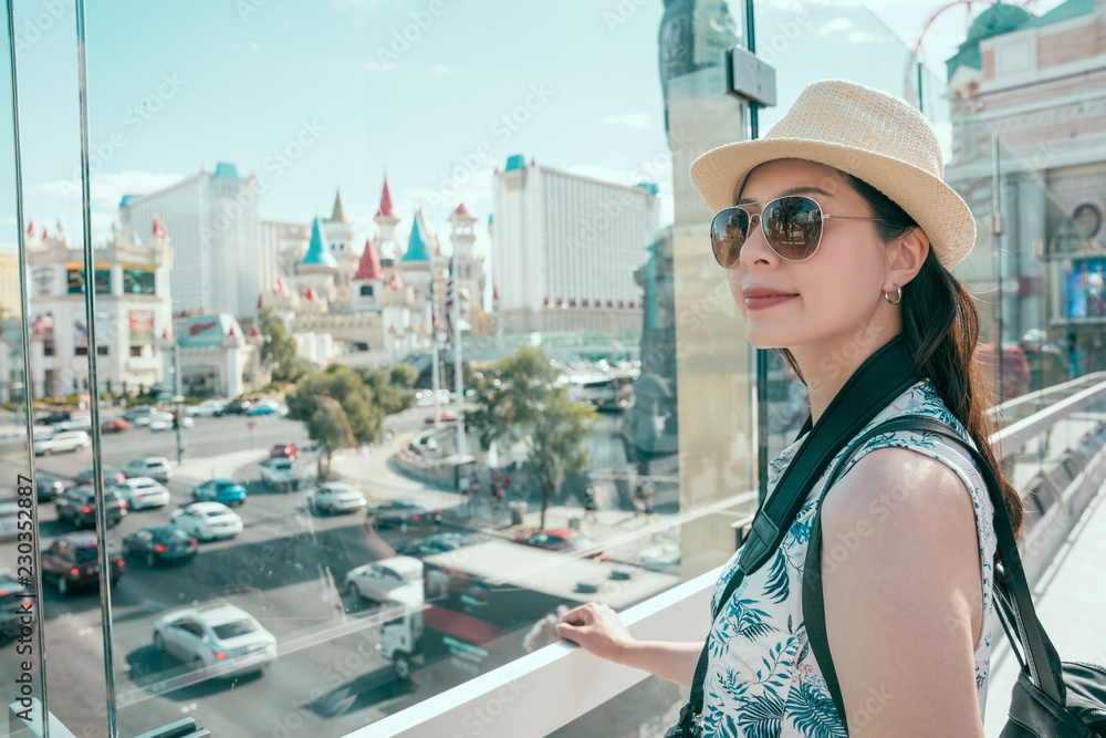 traveler enjoy the urban view in las vegas