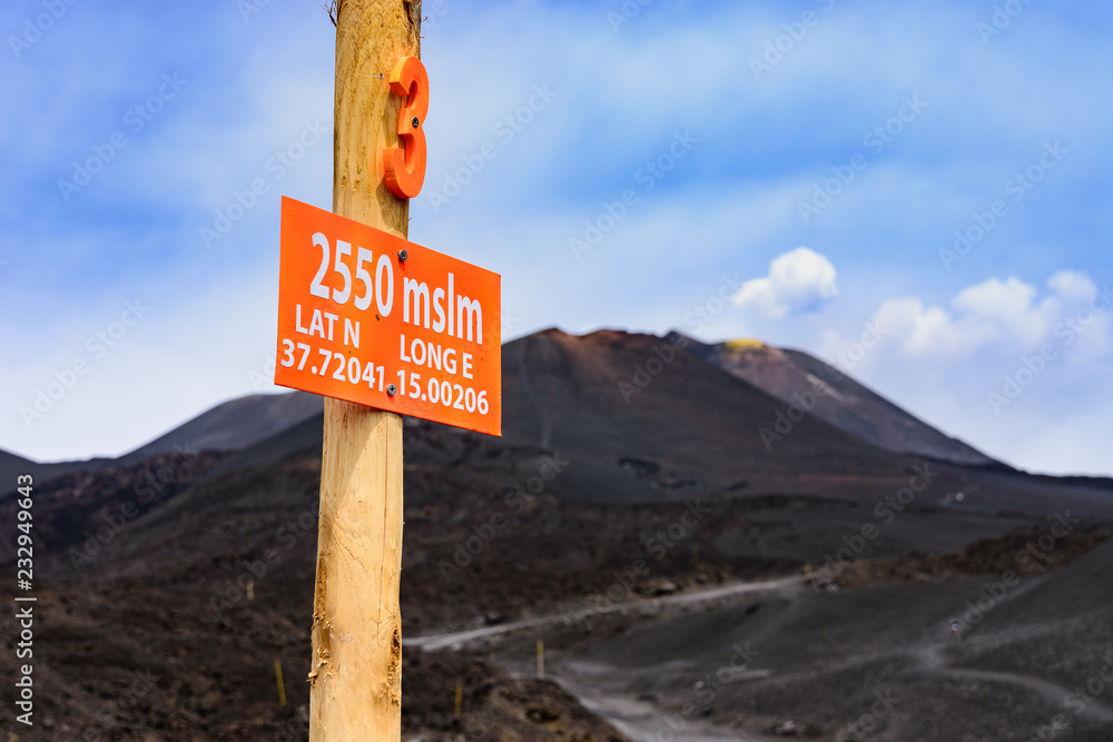 意大利西西里岛的埃特纳火山