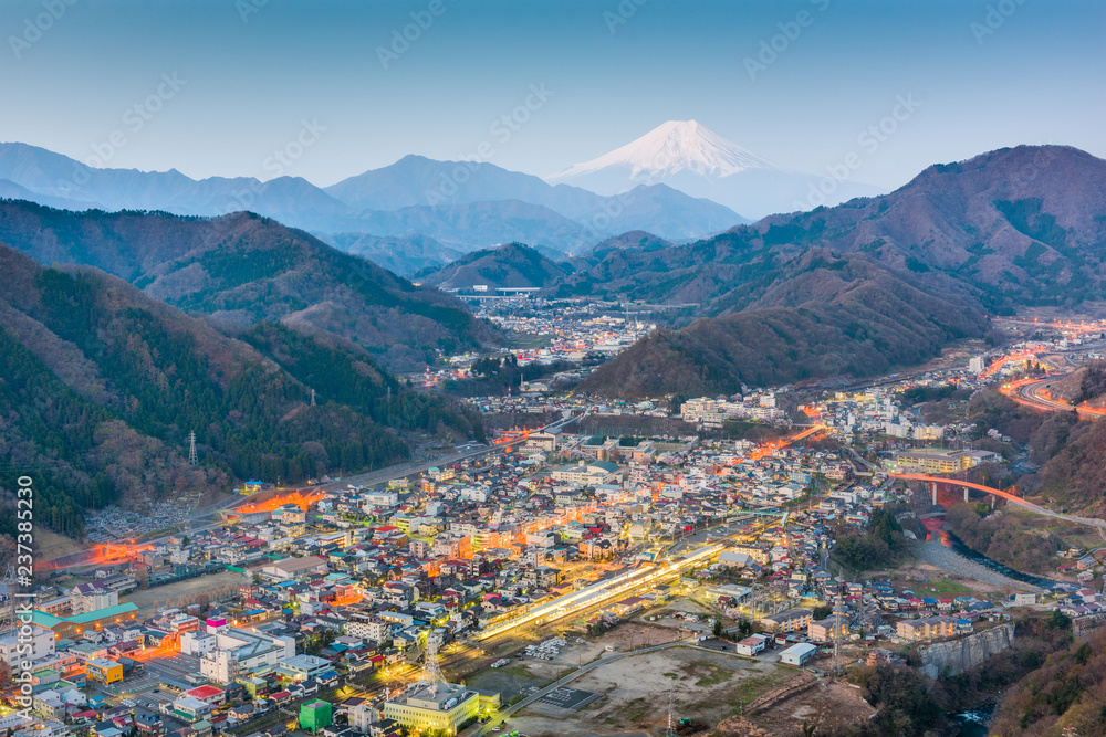 大冢，日本与富士山的天际线。