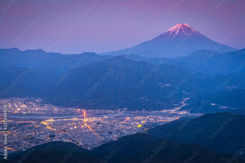 富士山和高富市的日落