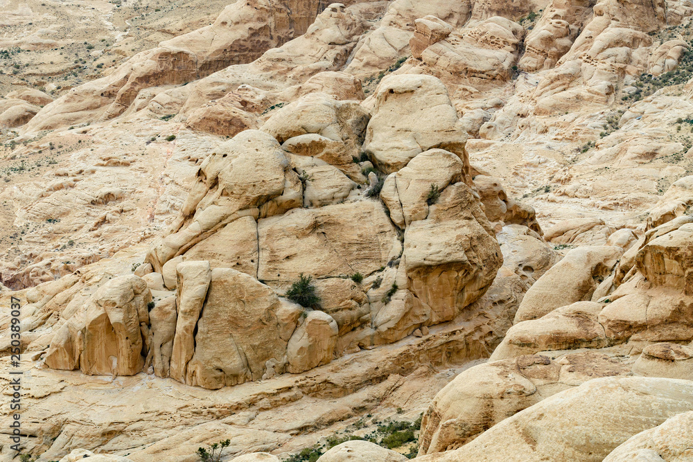 skały w okolicy Petra, Jordania