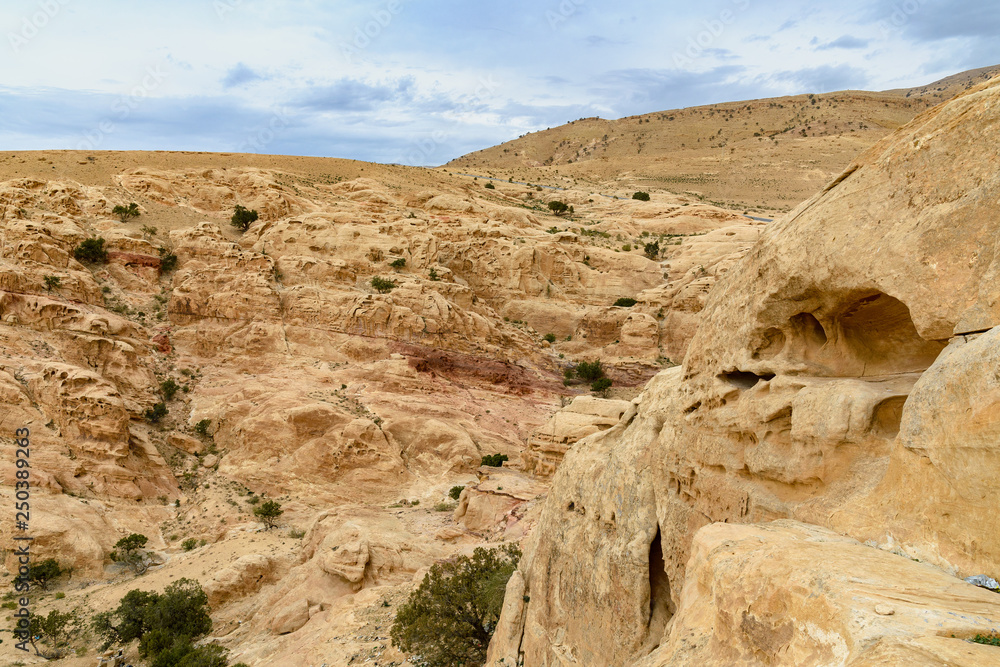 skały w okolicy Petra, Jordania